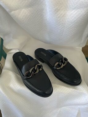 Michael Kors Black Leather Chain-Link Slide Mules like new